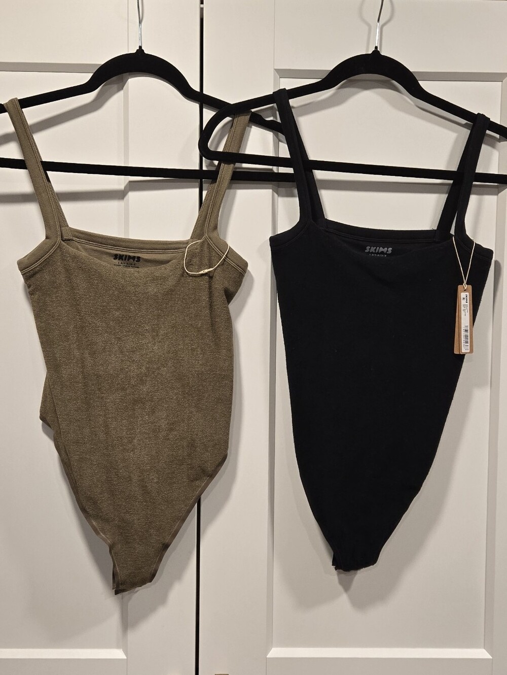 SKIMS Black And Brown Square-Neck Terry Lounge Body Suits (Set Of 2) - Picture 3 of 14